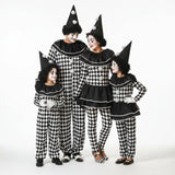 Gruppe von weiß-schwarzen Harlekinen