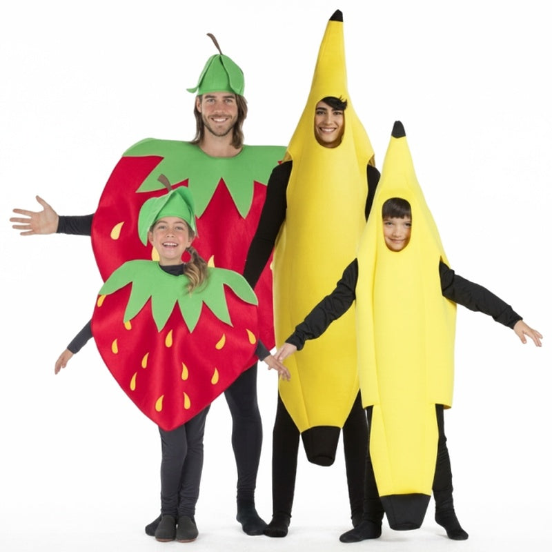 Gruppe von Erdbeeren und Bananen