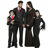Gruppe von Herr Gomez und Morticia Addams