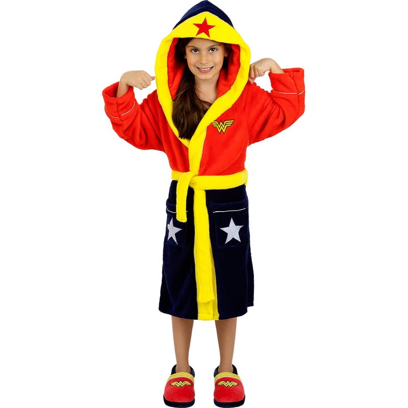 Zapatillas de estar por casa Wonder Woman para niña Detalle