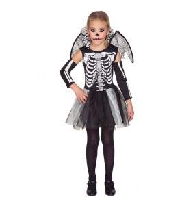 Verkleiden Sie die Skelett mit FlügelnMädchen für eine Halloween-Party