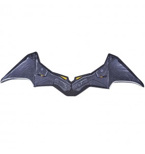 Batarang von The Batman um Ihr Kostüm zu vervollständigen