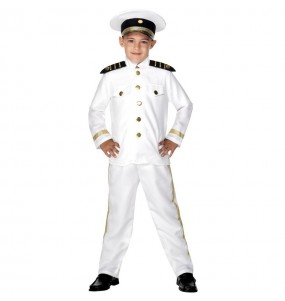 Wir haben alles, was Sie brauchen, um Ihren Sohn in einen super originellen und auffälligen Schiffskapitän zu verwandeln, dank dieses neuen 