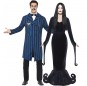 Mit dem perfekten Gomez und Morticia Addams-Duo kannst du auf deiner nächsten Faschingsparty für Furore sorgen.